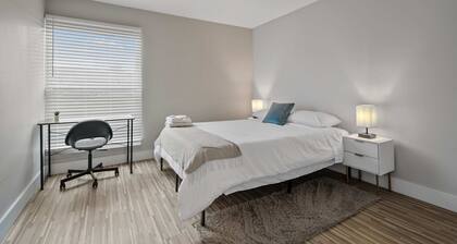 Spacious 2BR 2BA City Haven