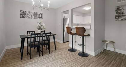 Spacious 2BR 2BA City Haven