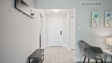 Apartment | 2 bedrooms, Internet