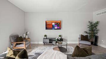 Apartment | 2 bedrooms, Internet