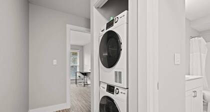 Stylish 2BR 2BA Stay in Prime Location