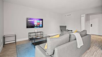 Apartment | 2 bedrooms, Internet