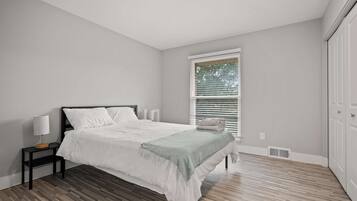 Apartment | 2 bedrooms, Internet