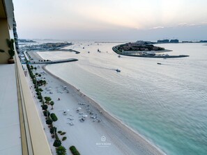 Apartment | 2 bedrooms, Internet - Beachfront 2B With Stunning Sea and Sunset Views Grand Bleu (Dubai)