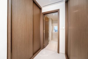 Apartment | 2 bedrooms, Internet - Beachfront 2B With Stunning Sea and Sunset Views Grand Bleu (Dubai)