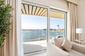 Apartment | 2 bedrooms, Internet - Beachfront 2B With Stunning Sea and Sunset Views Grand Bleu (Dubai)