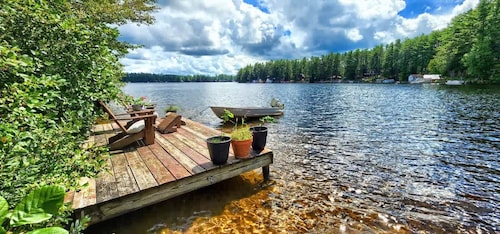 Private Island 5 Homes 2 Hottub Boat -sleeps 17
