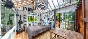 Private Island 5 Homes 2 Hottub Boat -sleeps 17