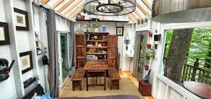 House - Private Island 5 Homes 2 Hottub Boat -sleeps 17 (Brantingham)
