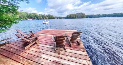 Island Waterfront w Pontoon Boat Hottub Dogs Lv