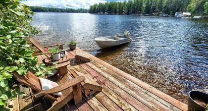 Stabbin Cabin 2 on Grant Island-hottub Boat Pets