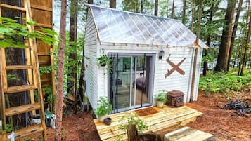 House, Smoking | 1 bedroom, desk