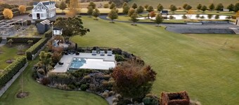 The Loft at Linnaeus Farm Berry - by Linnaeus Collection