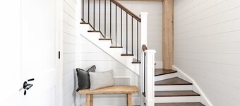 The Loft at Linnaeus Farm Berry - by Linnaeus Collection