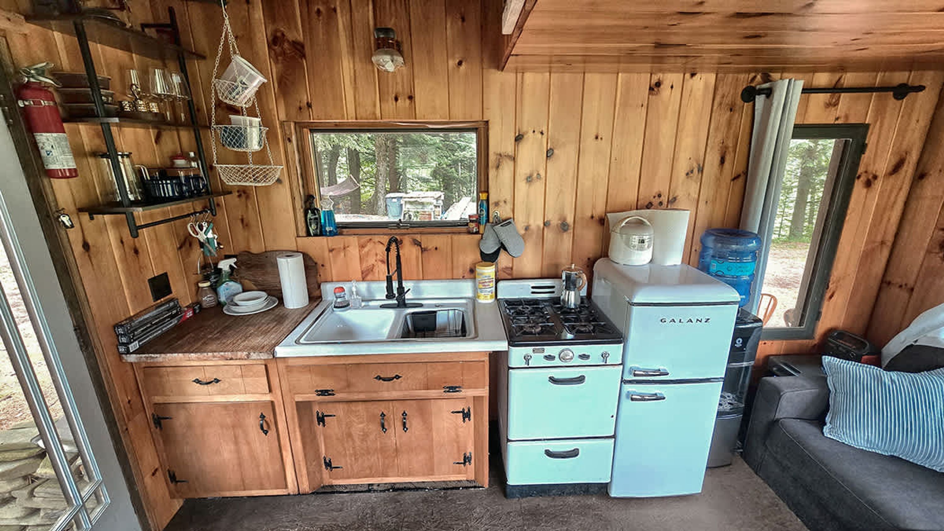 House, Smoking | Private kitchen