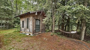 Suite, Smoking | 3 bedrooms, Internet