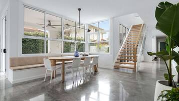 House | 4 bedrooms, Internet