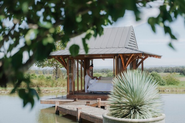 House | 5 bedrooms, Internet