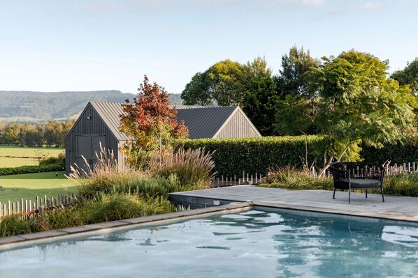 House | 5 bedrooms, Internet