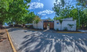 4 bedrooms