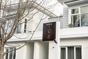 4 habitaciones y acceso a internet