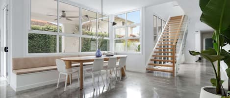 House | 4 bedrooms, Internet