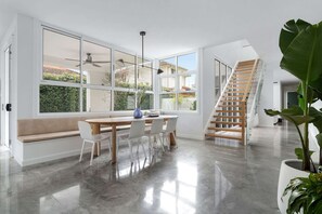 House | 4 bedrooms, Internet