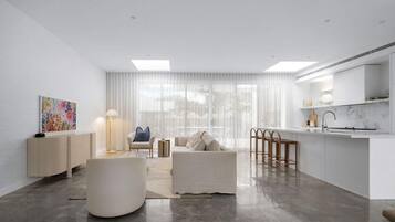 Casa | 4 dormitorios y Internet