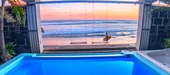 Romantic Beachfront Casita w Pool - AC - Sleeps 4
