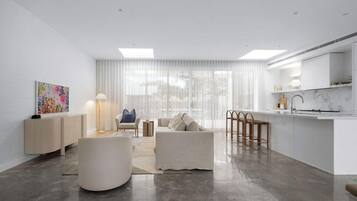 Casa | 4 dormitorios y Internet