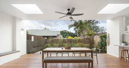 Rubus Blue Berry - by Linnaeus Collection