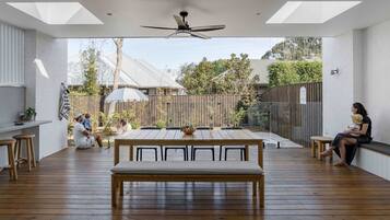 House | 4 bedrooms, Internet
