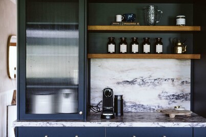 Moraea Farm Berry - by Linnaeus Collection