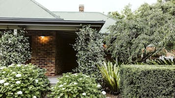 House | 5 bedrooms, Internet