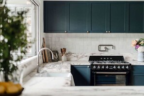 5 habitaciones y acceso a internet