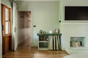 5 bedrooms, Internet