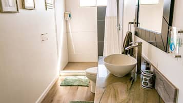 3 bedrooms