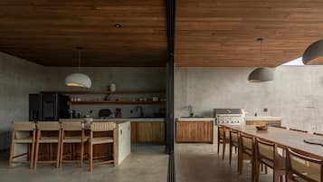 4 bedrooms