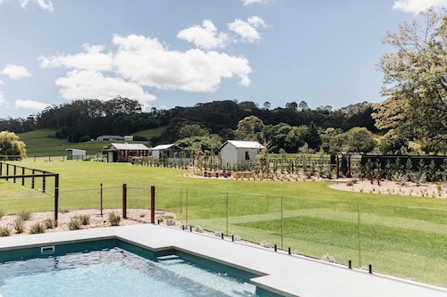 Moraea Farm Suite in Berry