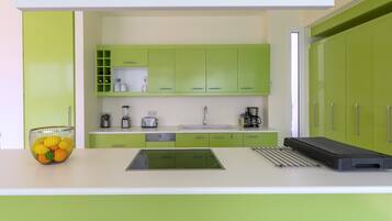 Villa | 3 bedrooms, Internet