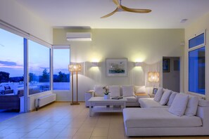 3 عدّة غرف نوم وخدمة الإنترنت