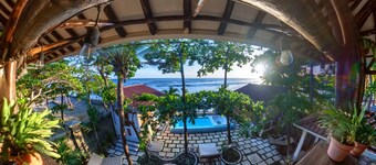 2 Casitas for 8 Guests on Beach Front w Pool AC