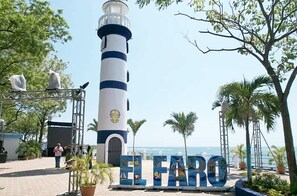 House | 4 bedrooms - 2 Casitas for 8 Guests on Beach Front w Pool AC (San Rafael del Sur)