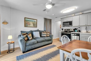 1 bedroom, Internet - Good Vibes - The Affordable Beach Vacay (Gulf Shores)