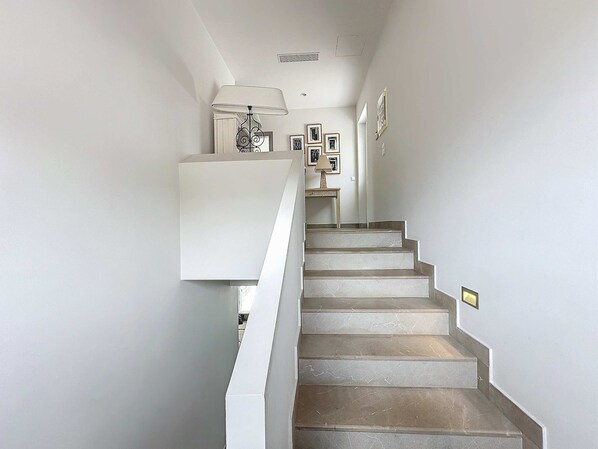 Villa | 4 bedrooms, Internet