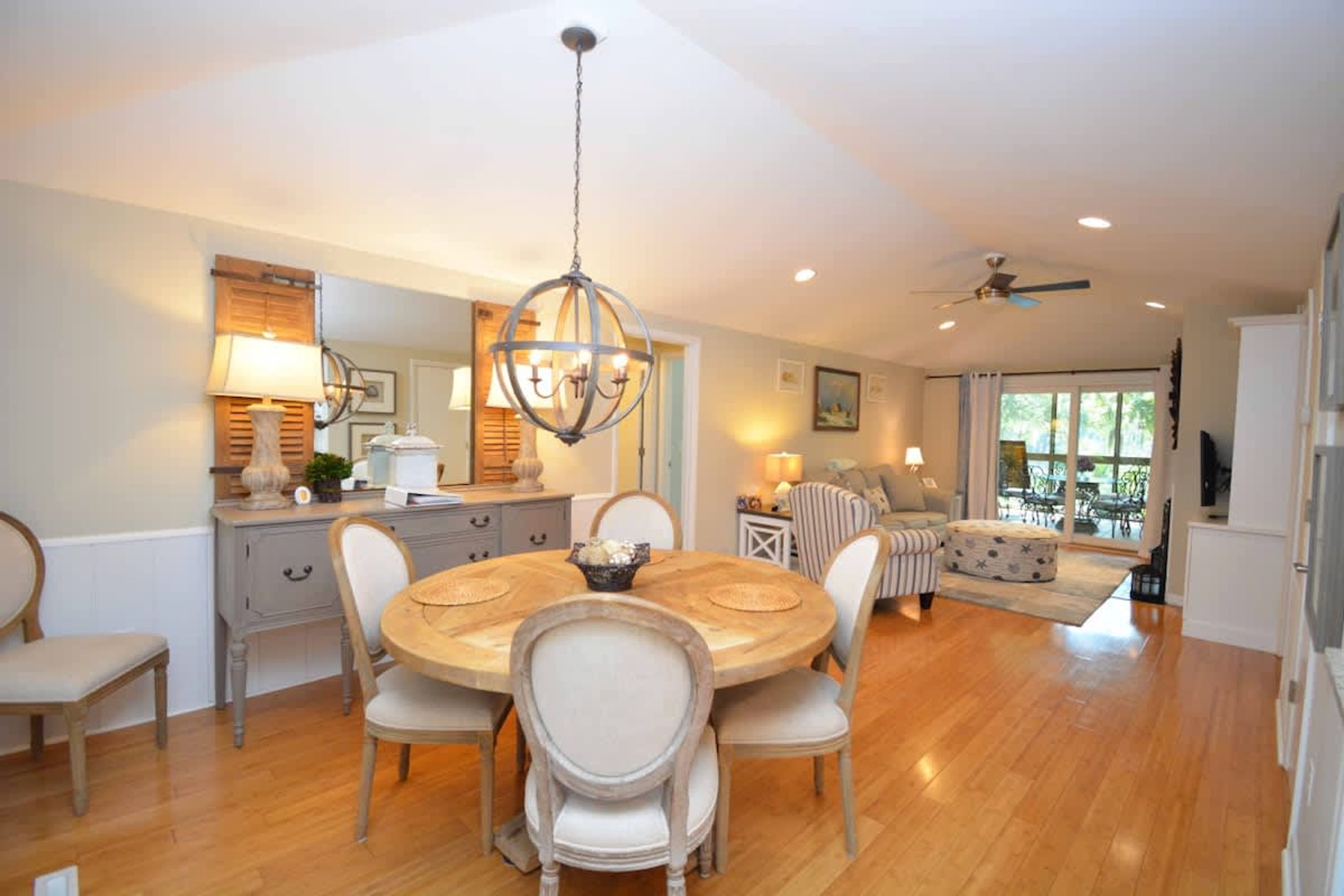 Rumah | 3 kamar tidur dan internet