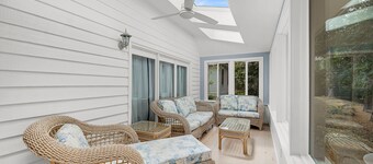 Tide Timber - A Premiere Stay On Seabrook