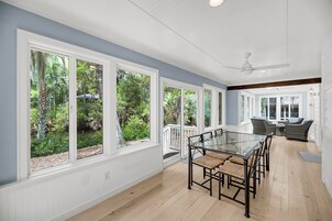 House | 4 bedrooms, Internet