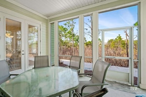 6 habitaciones y acceso a internet