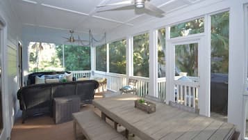 House | 4 bedrooms, Internet